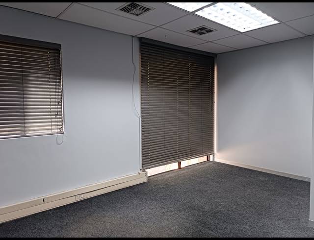 700M² OFFICE TO LET IN BO-DORP